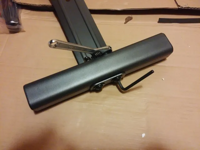 Fastening Nylock nuts