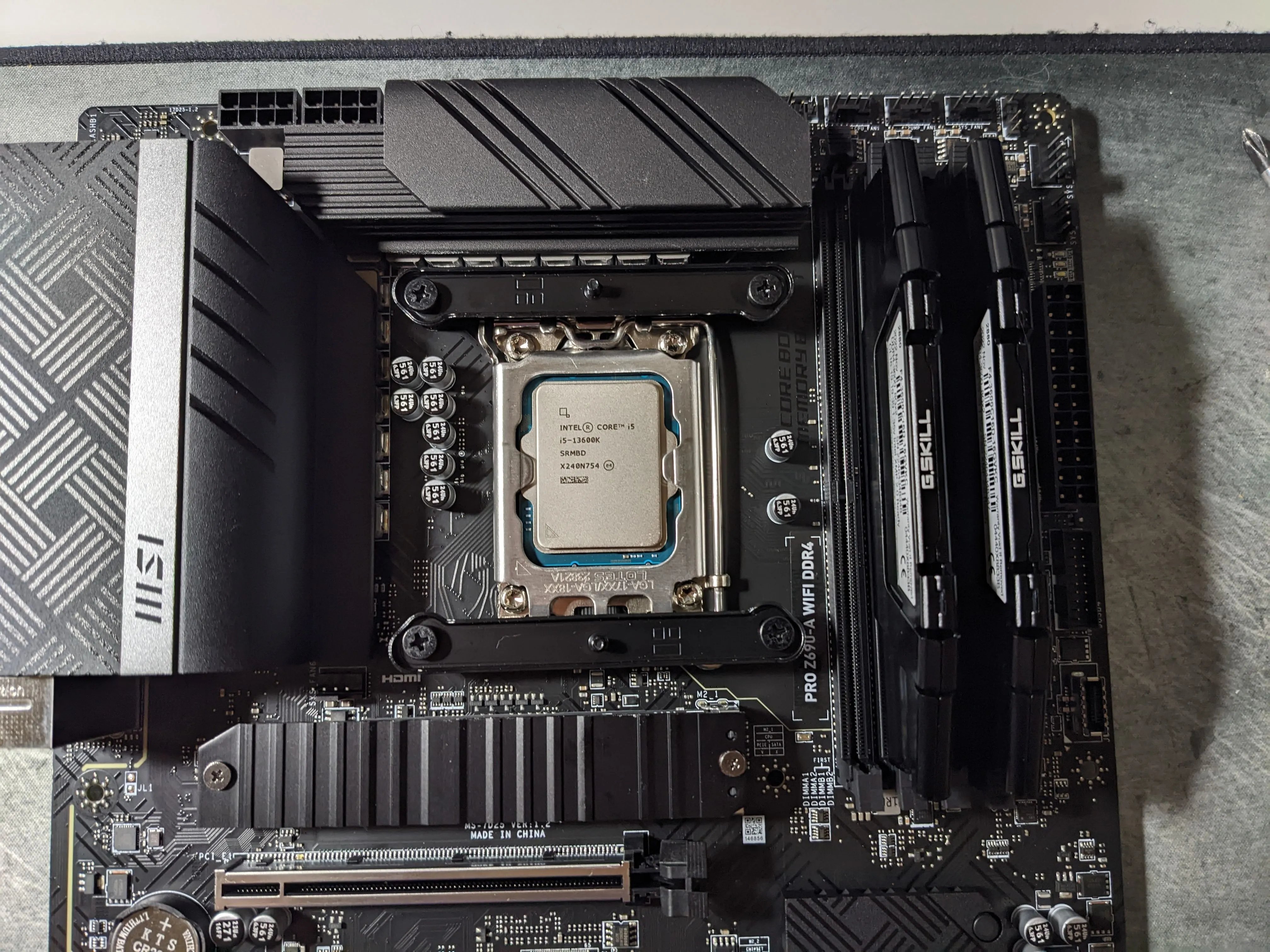 CPU and memory mounted